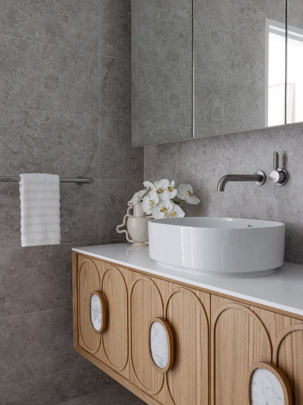 Apartments McRaeMcMahon Place